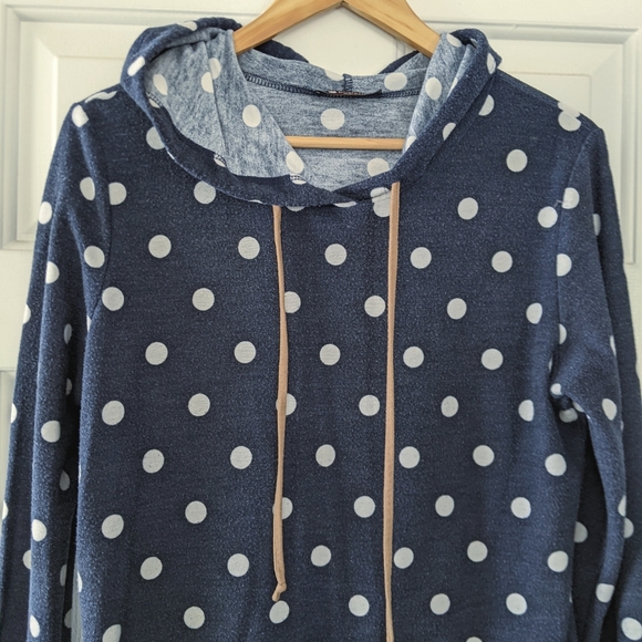 BOMBOM Polka Dot Hoodie - Picture 2 of 6